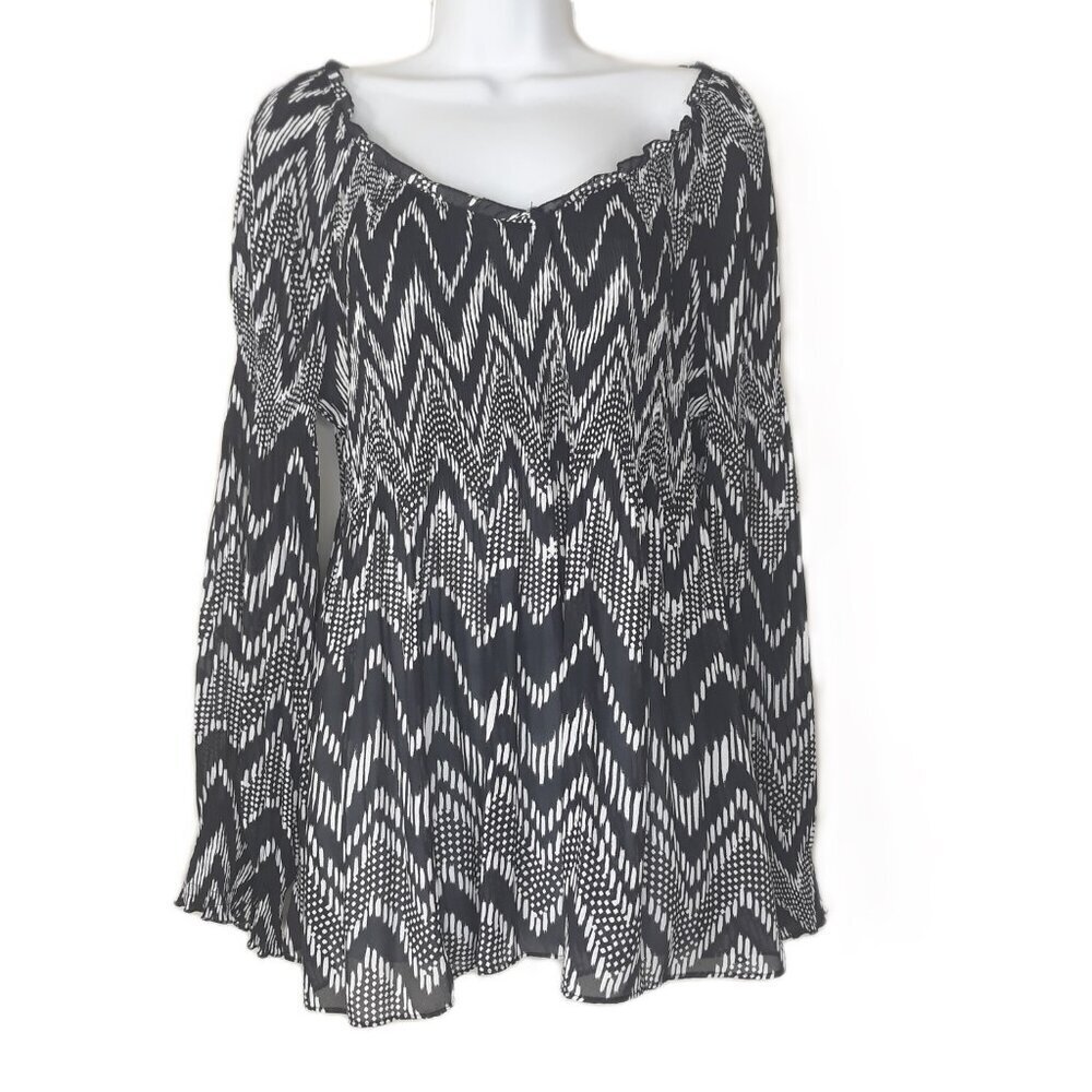 Black White Zigzag Crinkle Top XL Whimsigoth Dark Romantic Boho